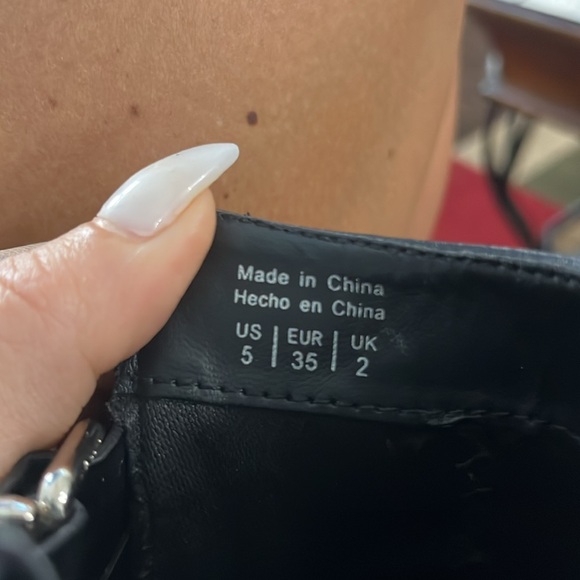 Black booties - Picture 5 of 5